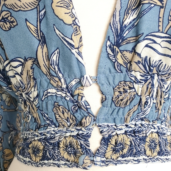 JEN'S PIRATE BOOTY Aaliyah V-Neck Crop Top XS. - Picture 6 of 8